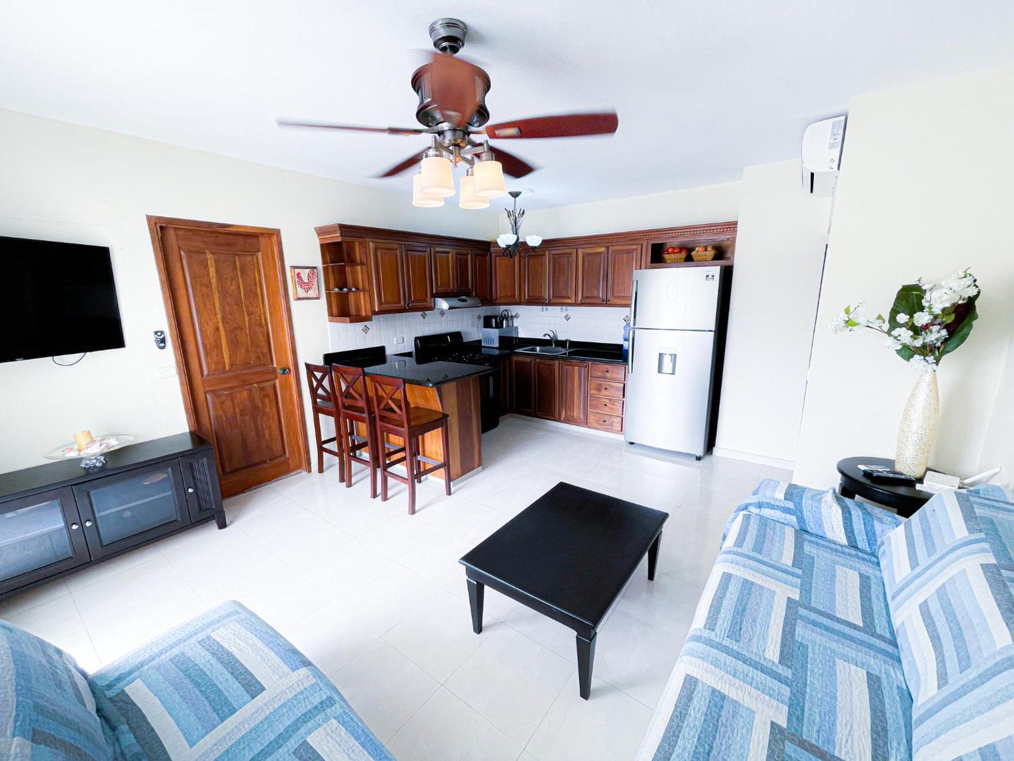 Caribbean Paradise Ocean Breeze Hotel With View Los Corales Bbq Wifi Beach Club & Spa Пунта Кана Екстериор снимка